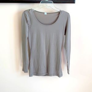 Tan crew neck shirts SMALL size